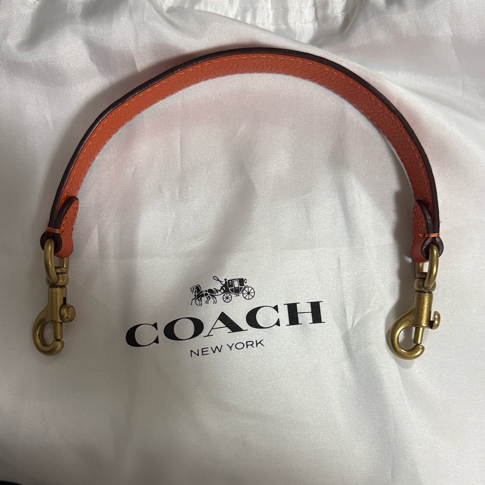 Coach Cassie 19 - Picture 8 of 10